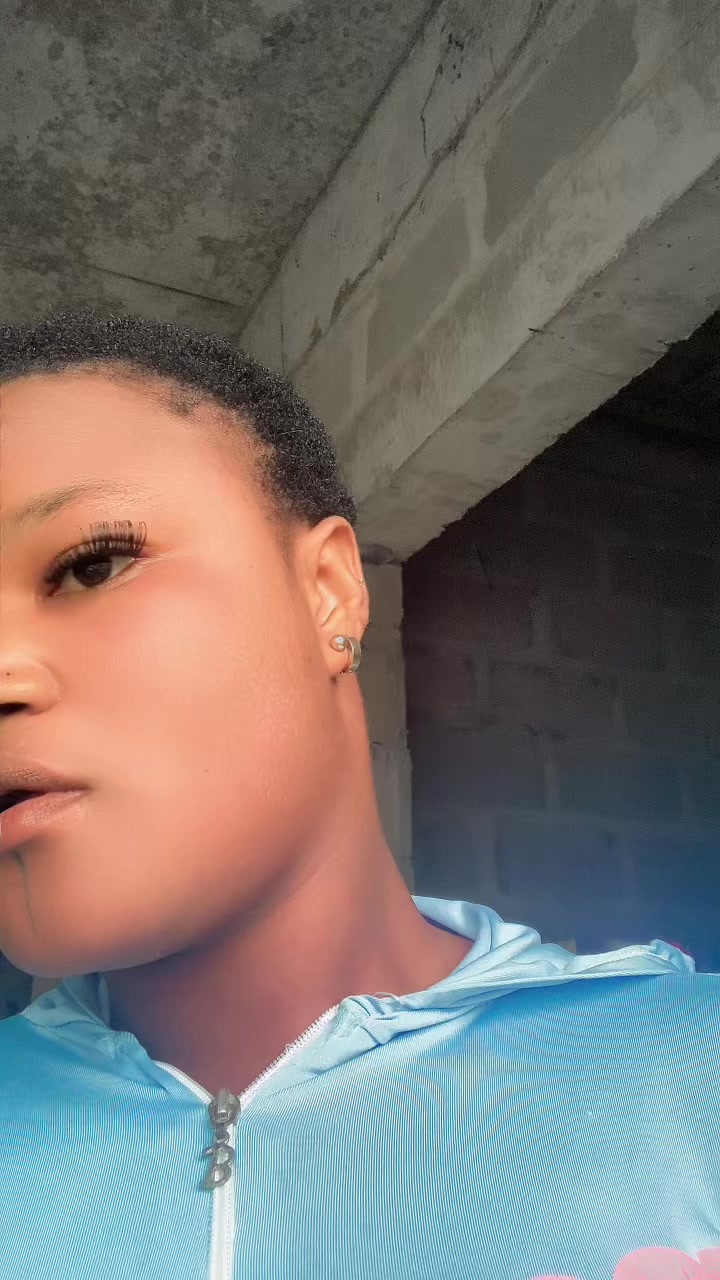 @Anikeade💕💕🥹