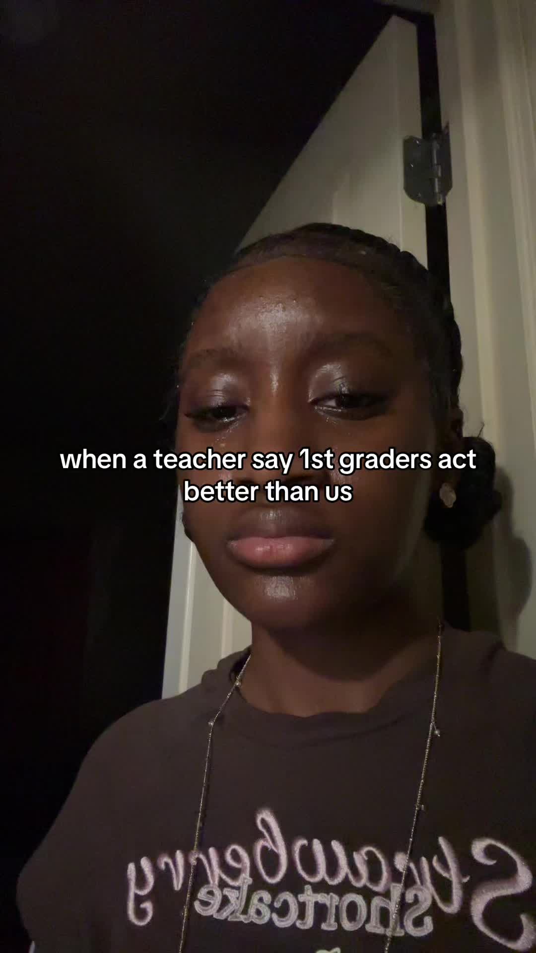 @⃟