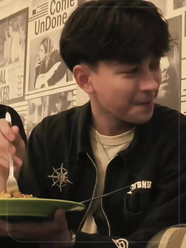 @๐๐ฑ๐๐ฉ๐๐