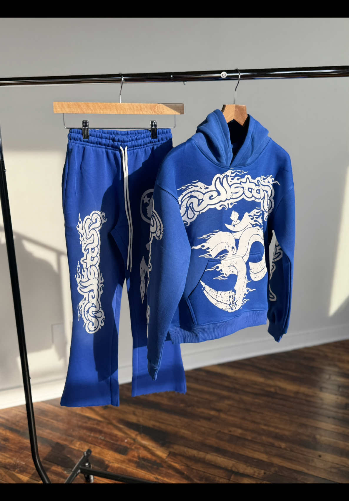 @minimekicks