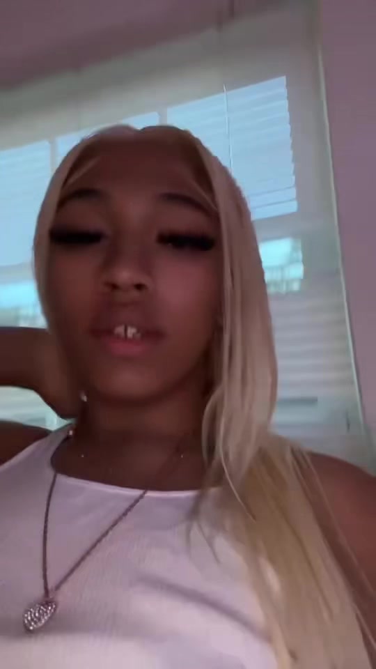 @Tee