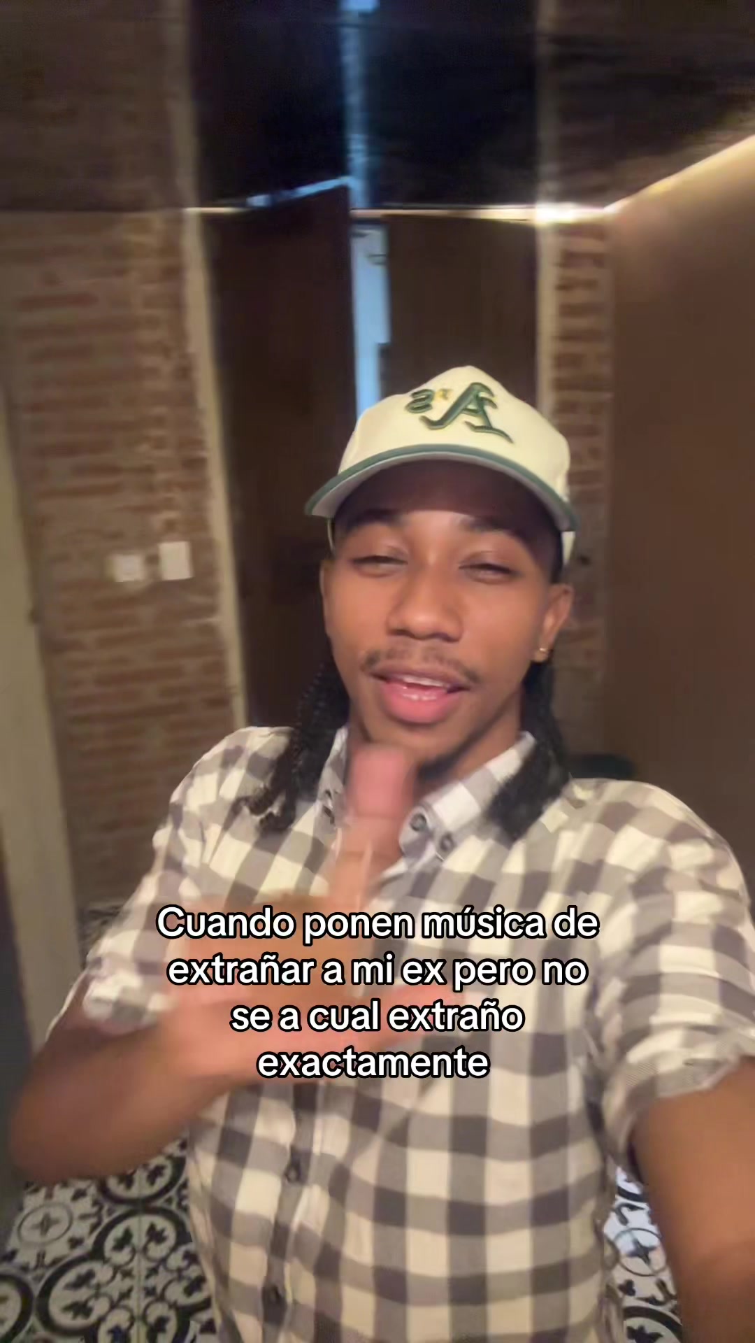 @Where is Neptuno?