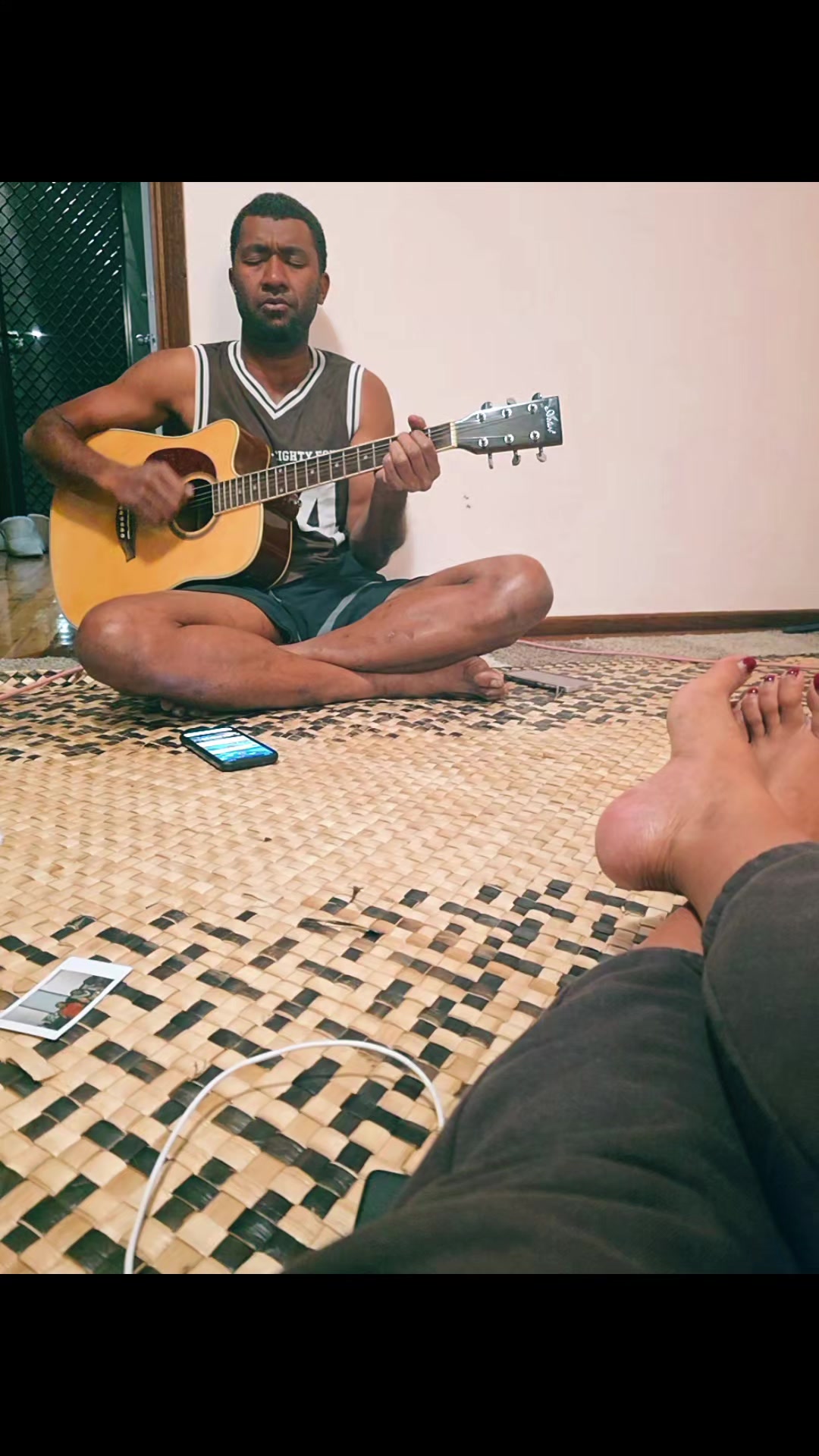 @N I A🇫🇯