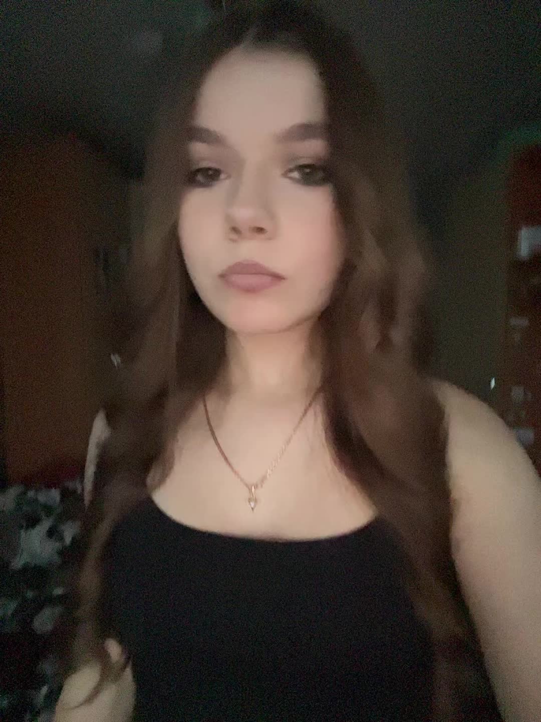 @нуя