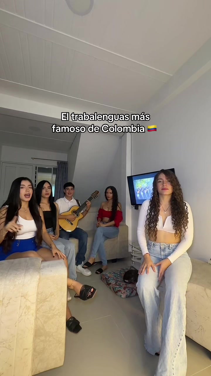 @lashernandezoficial
