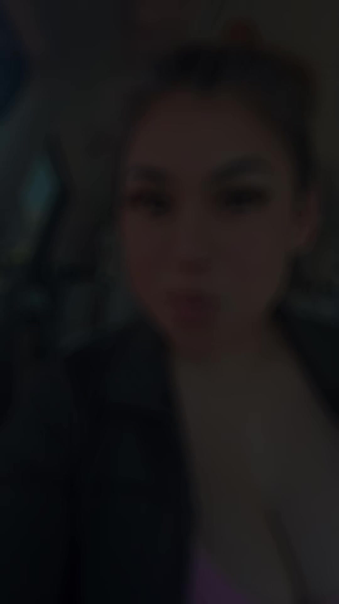 @Blingedbysonia