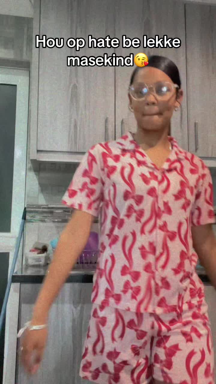 @Akeefah🎀🤍