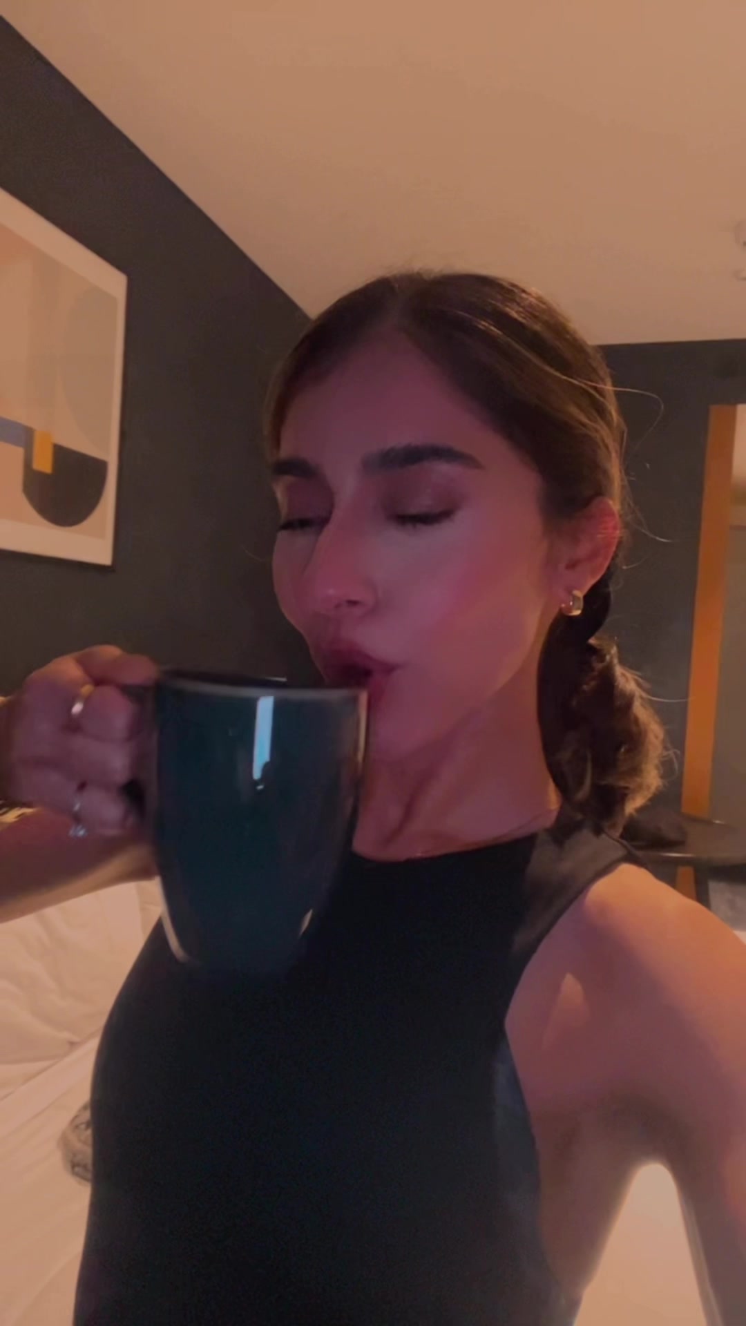 @T