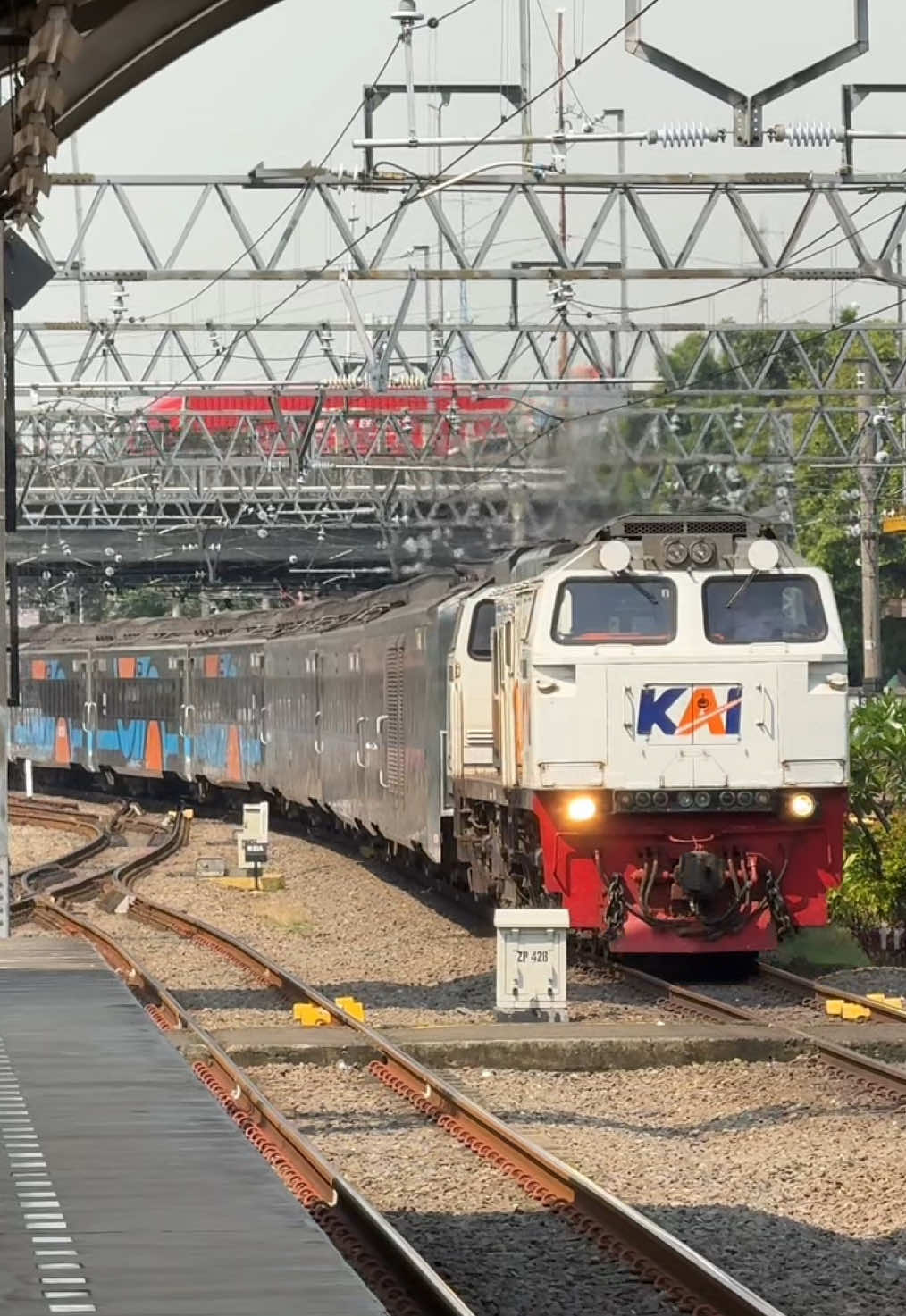 @Train_Story