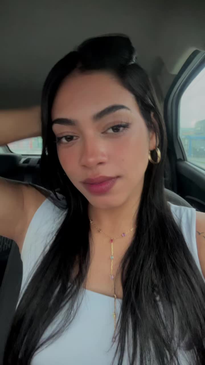 @Julia Mendes