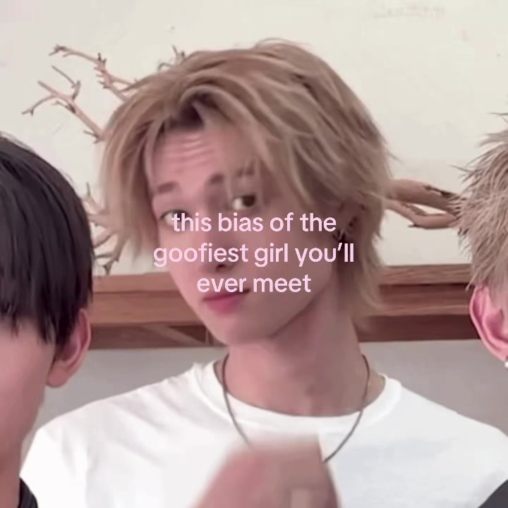 @reni⁷