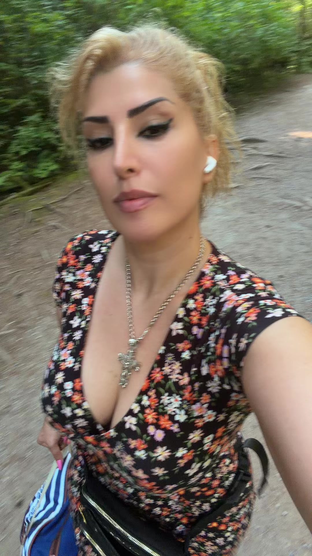 @SandraSterling1984