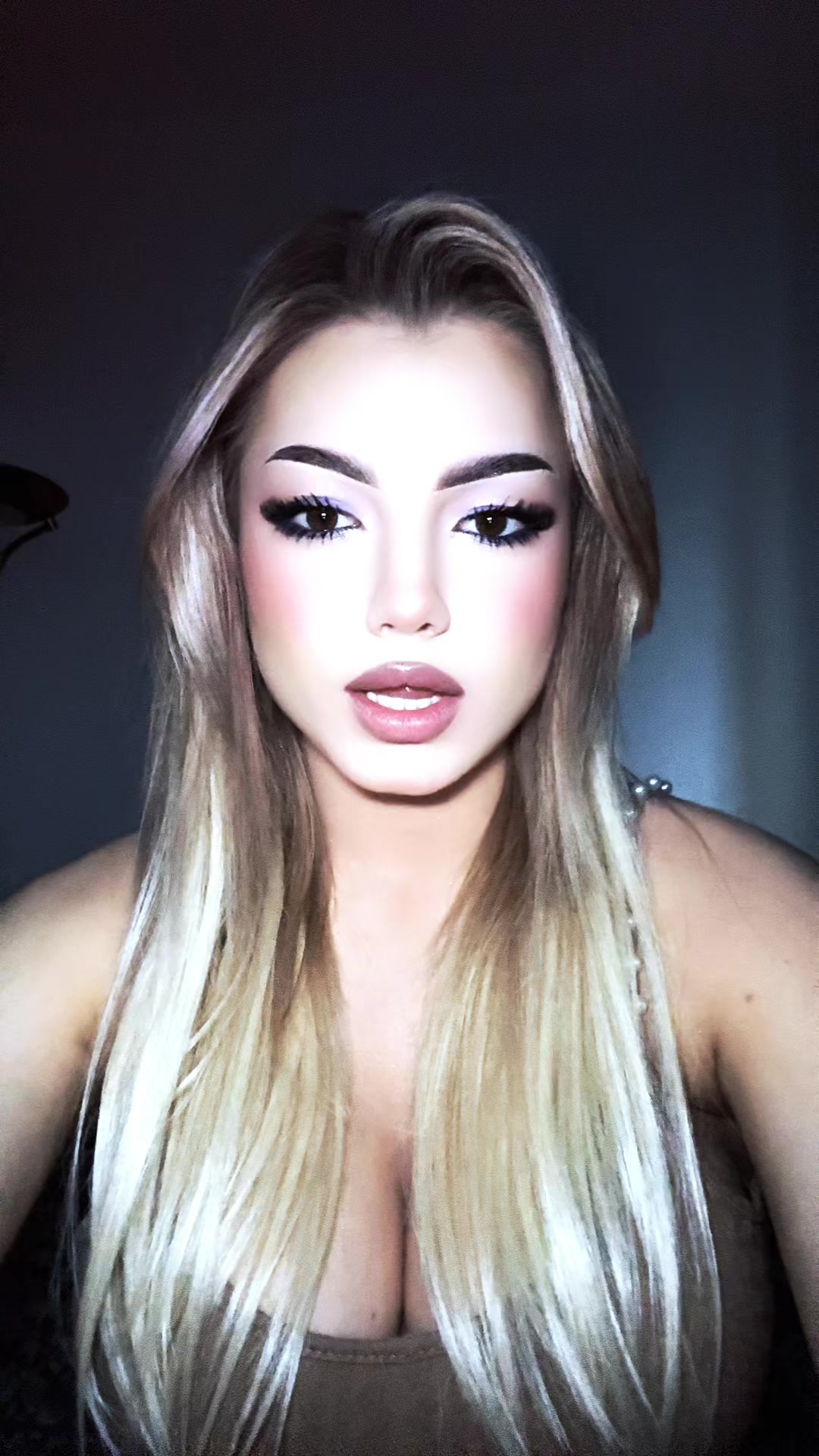 @evaxevis
