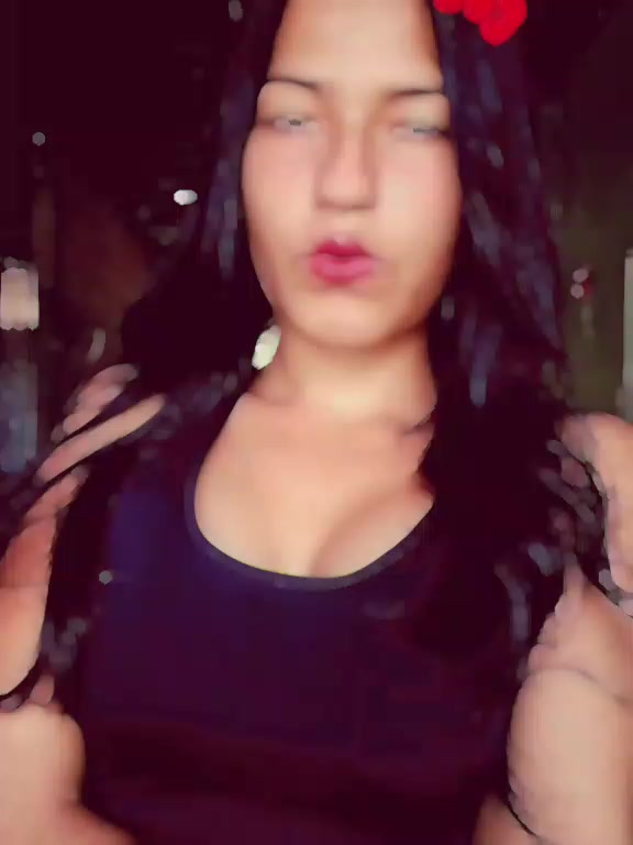 @María💸