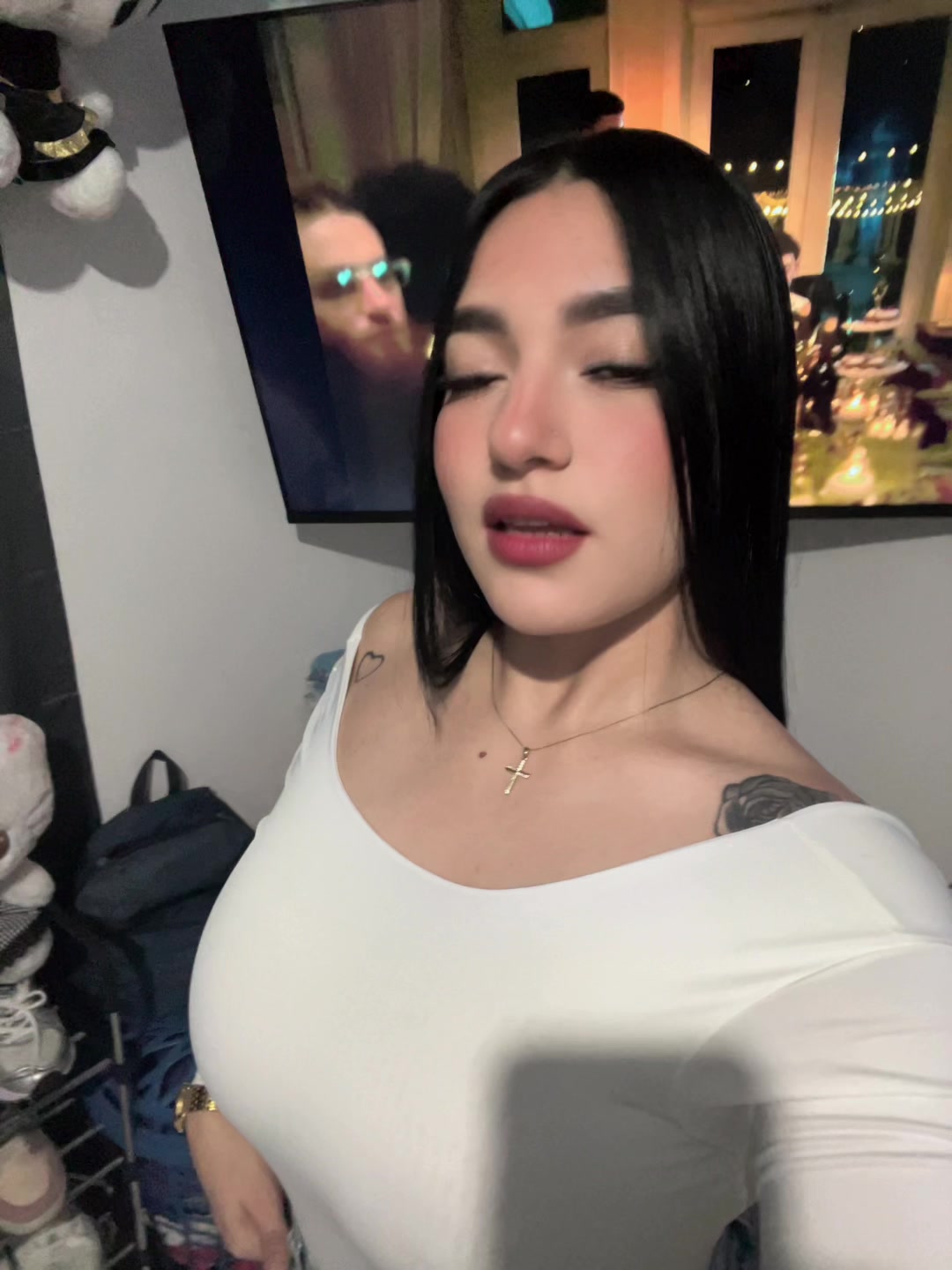 @Valentina🖤