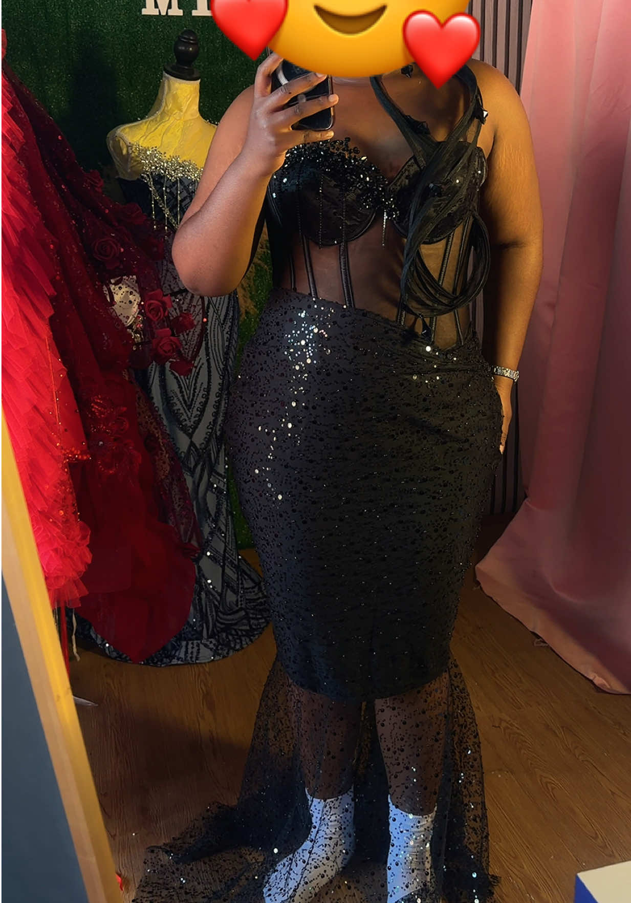 @dresswithme_sm