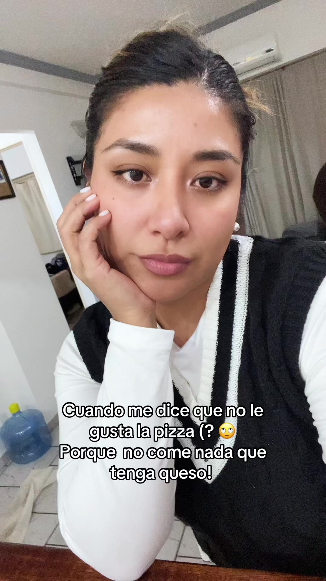 @hola.soygisee