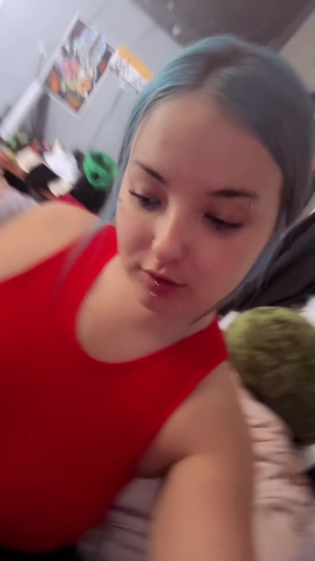 @thatbluehairbaddie