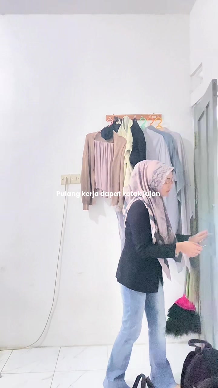 @Ayundiary~