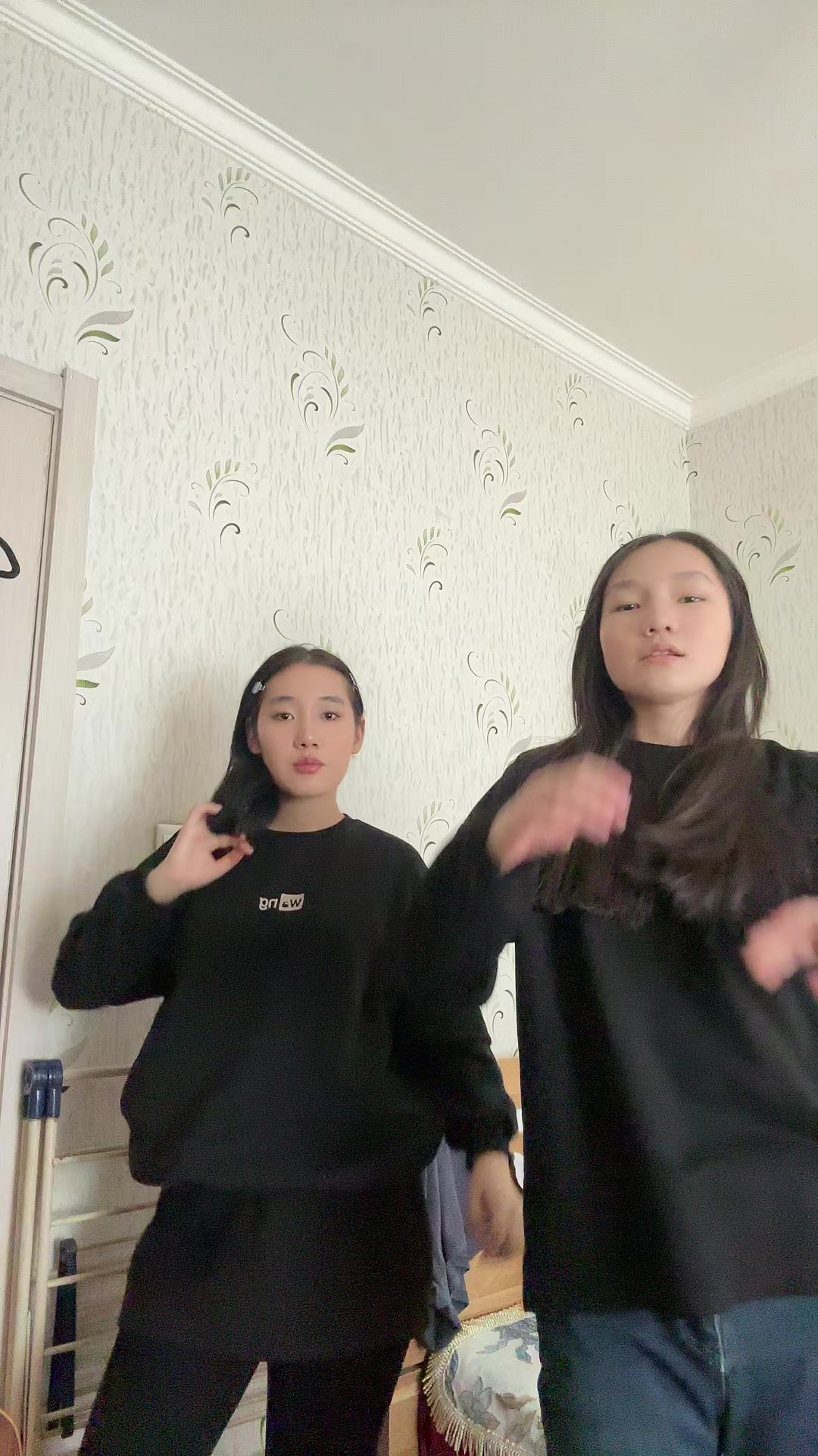 @emvjnne_