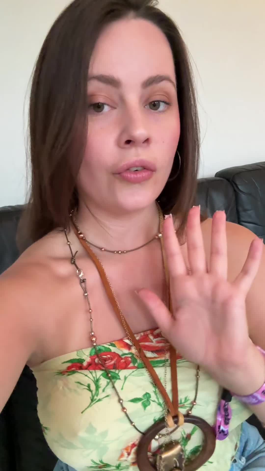@samanthaboehlenn