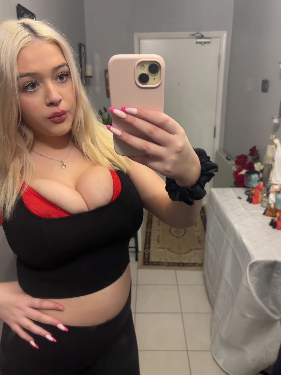 @itsjusturfavv