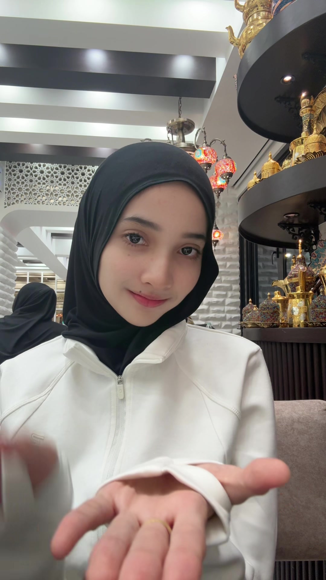 @دينا كارميلا