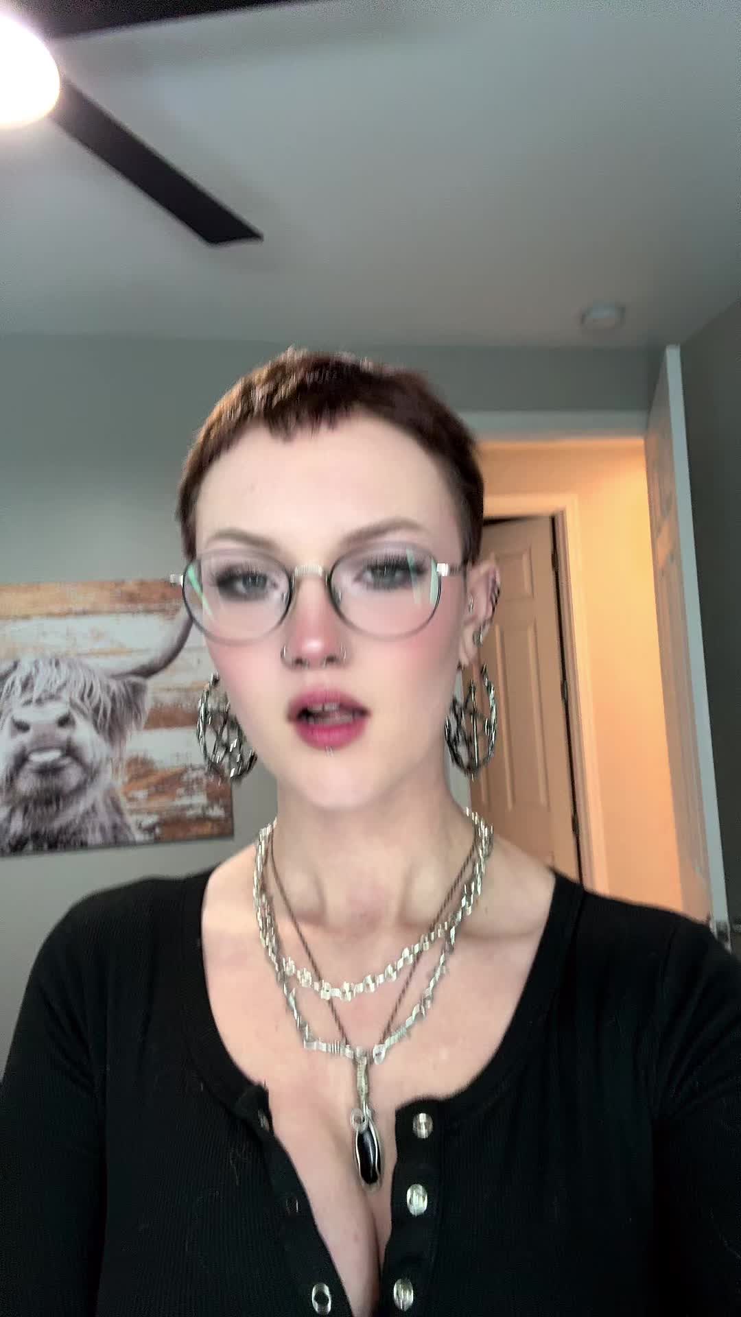 @shayshay