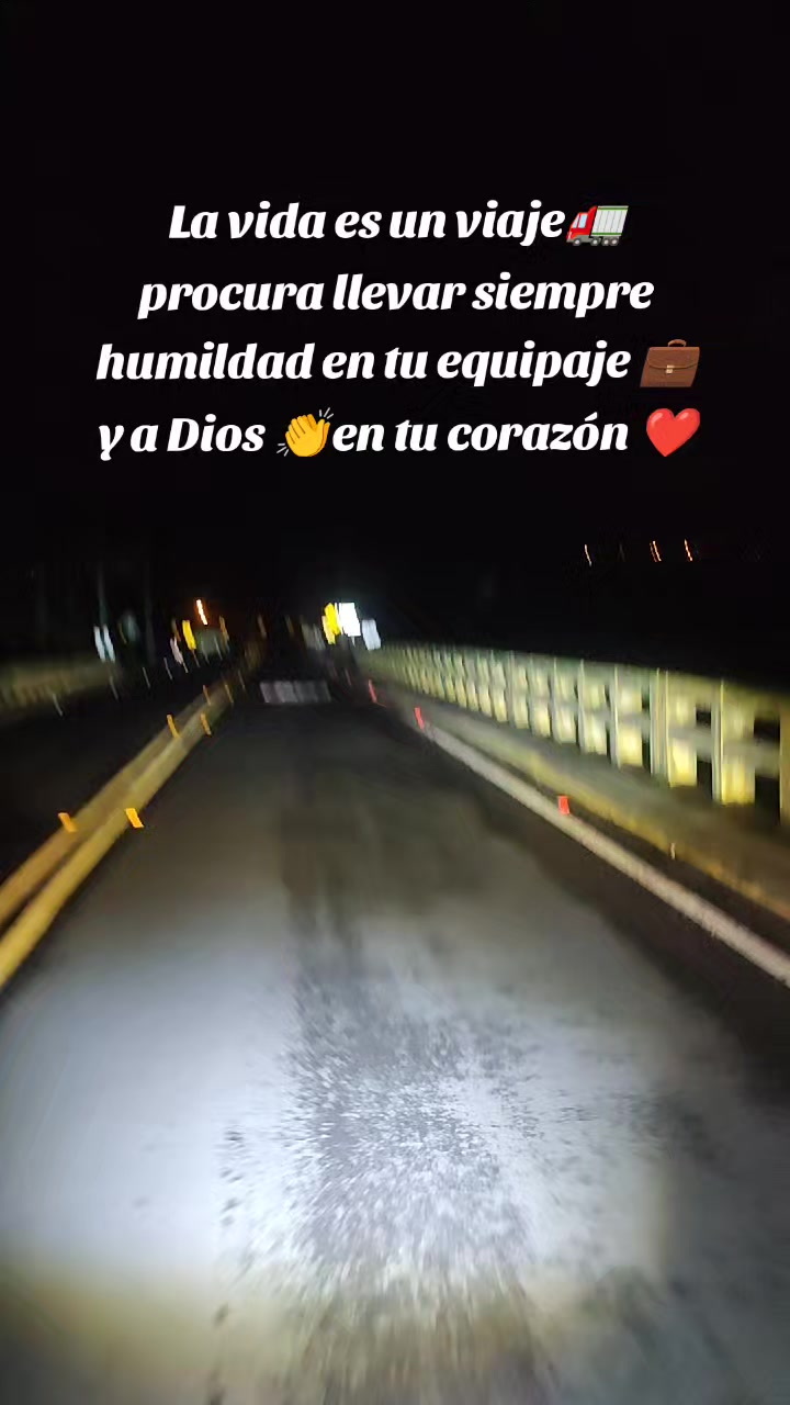 @Manuelito en el campo 🌱🐓🐄