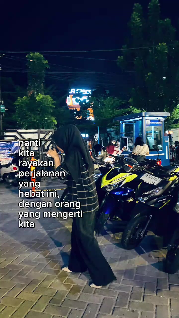 @adeee