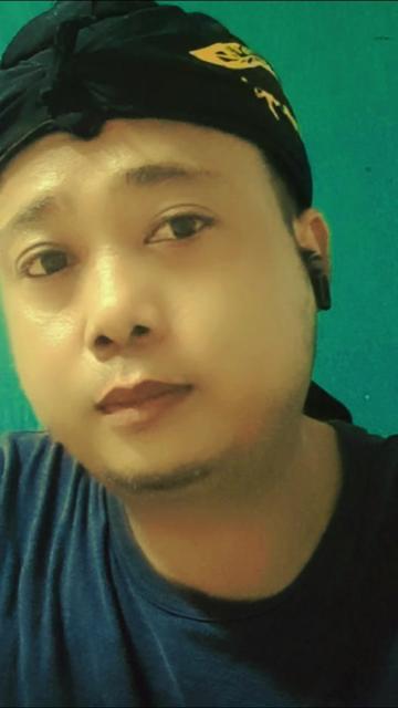 @🤗 JON.Hendrik,73🤗