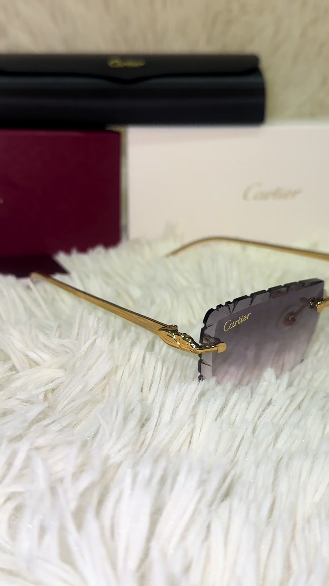 @LuxuryReps