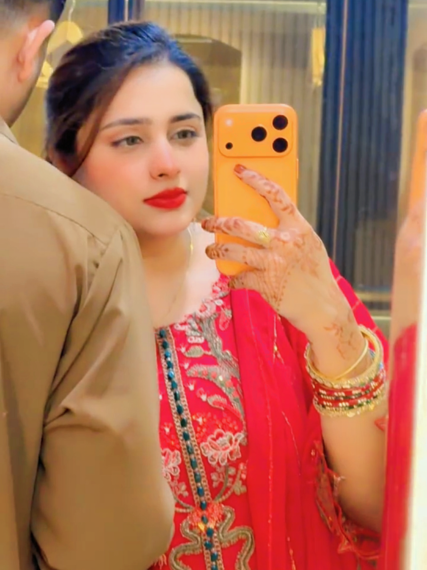 @Couple Video1