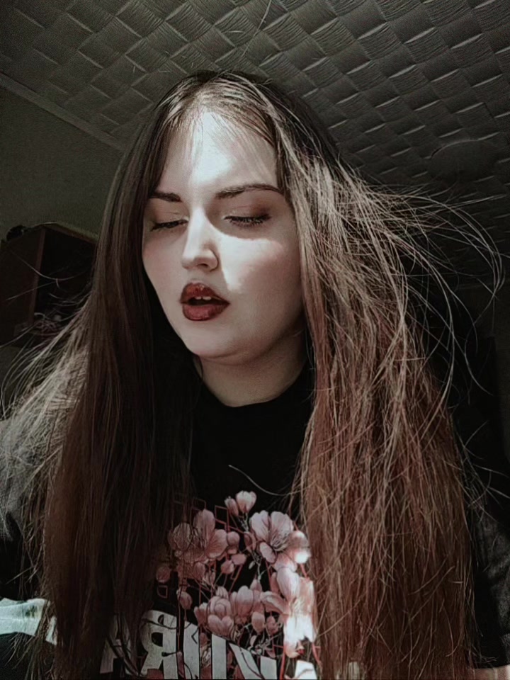 @Lissskaaa🍒
