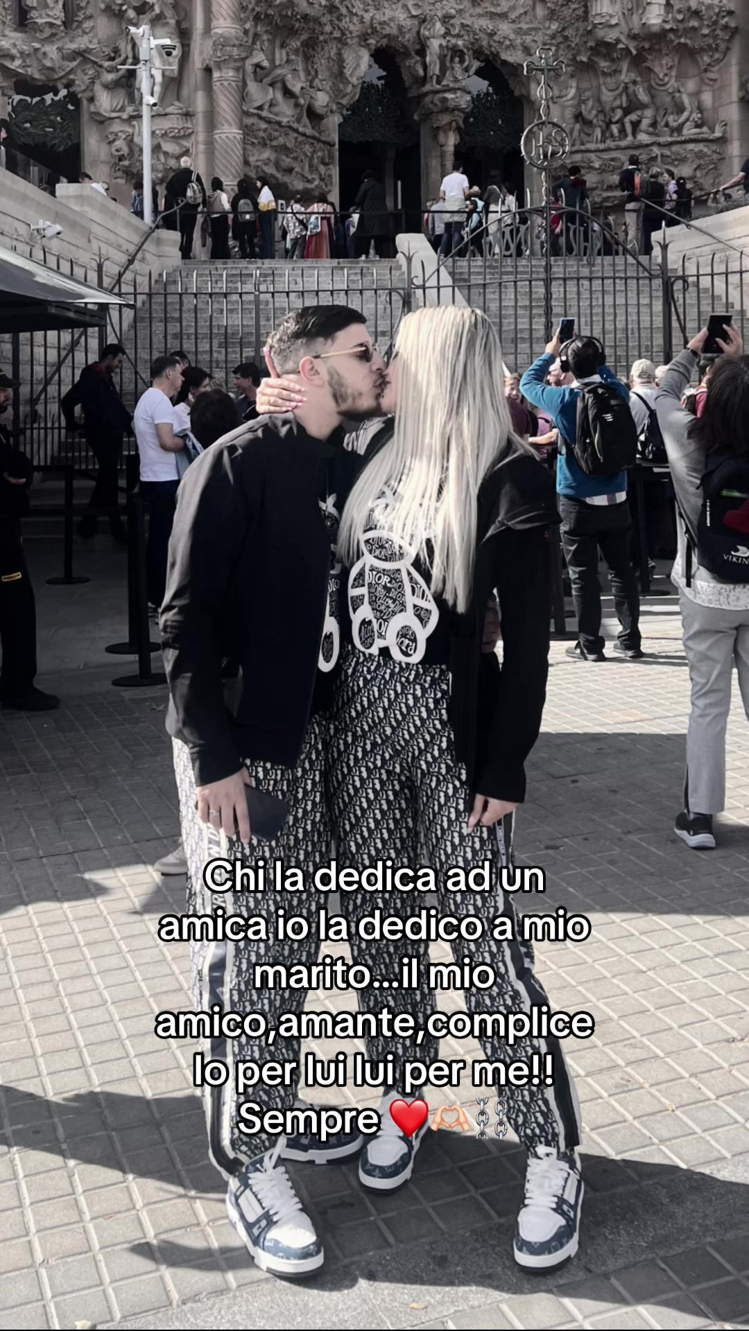 @MelinaPieroSoleil👩&zwj;👧