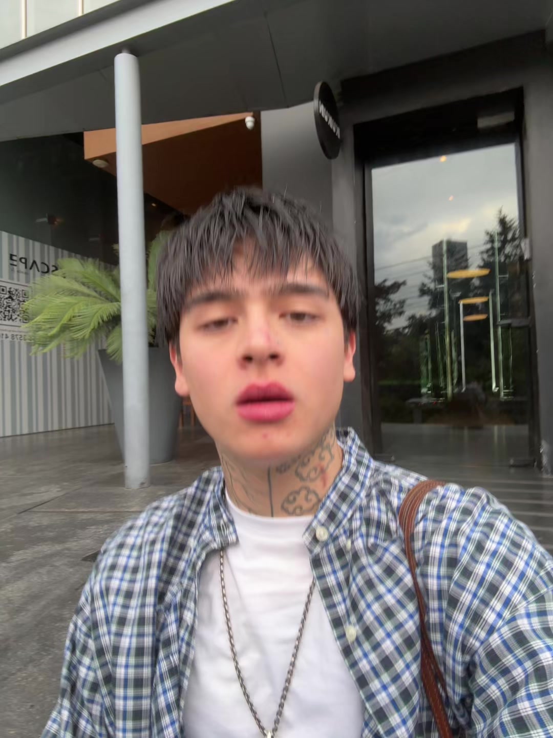 @STRANGEHUMAN