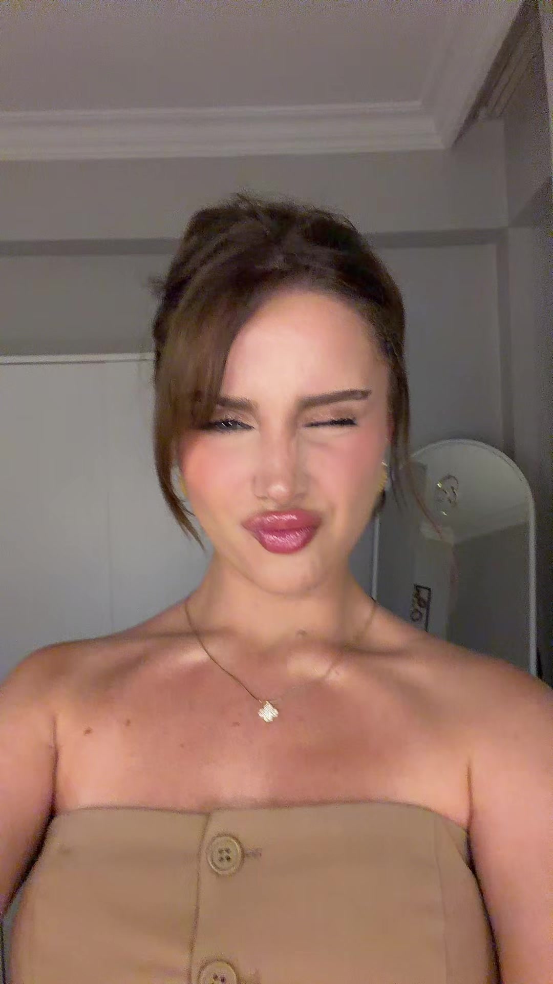 @siesamonika