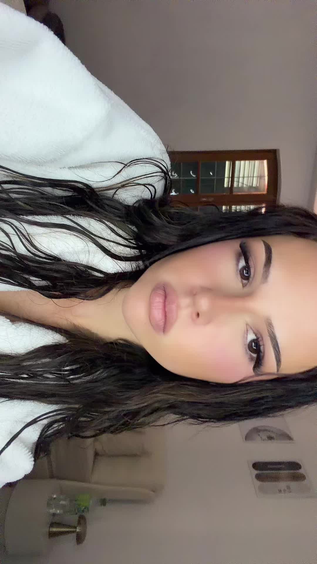 @viktoria🍒