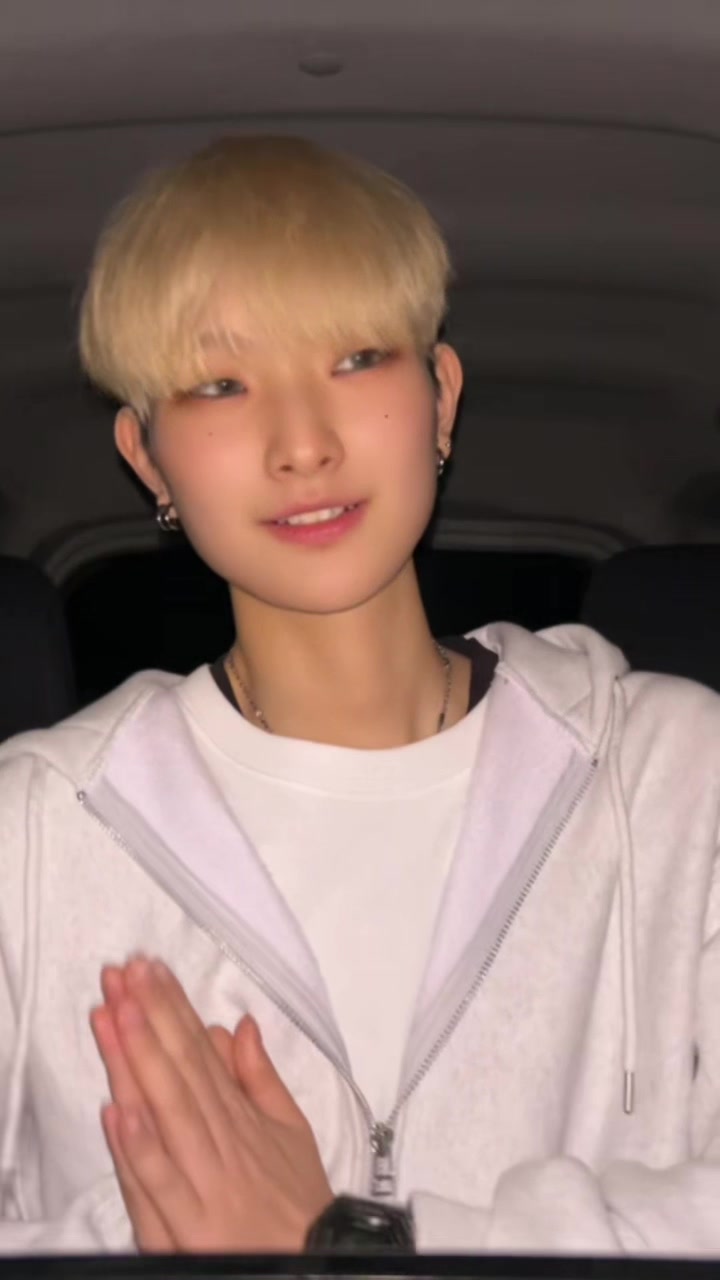 @수현