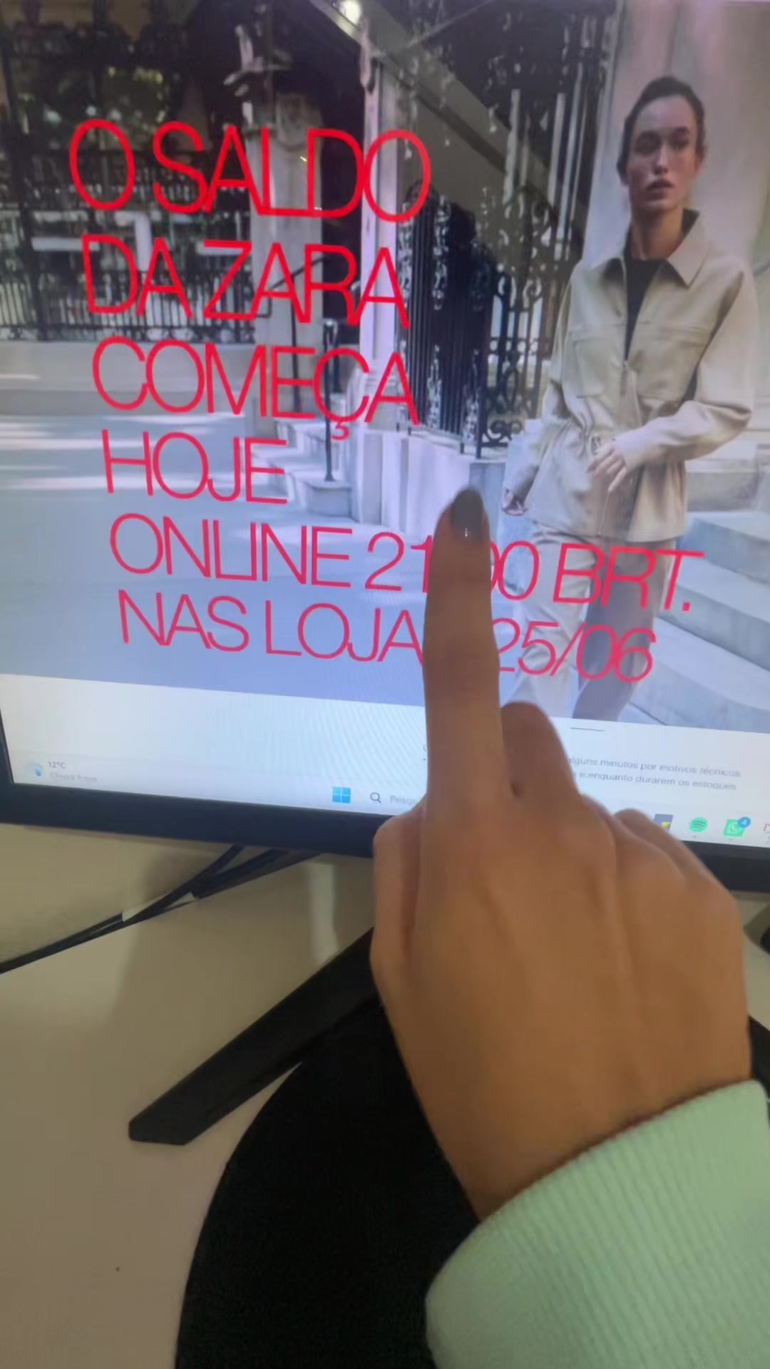 @fefê ·͜·