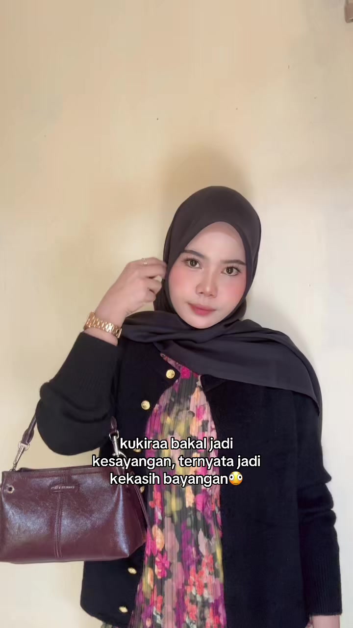 @indah || ig : indaahputri__