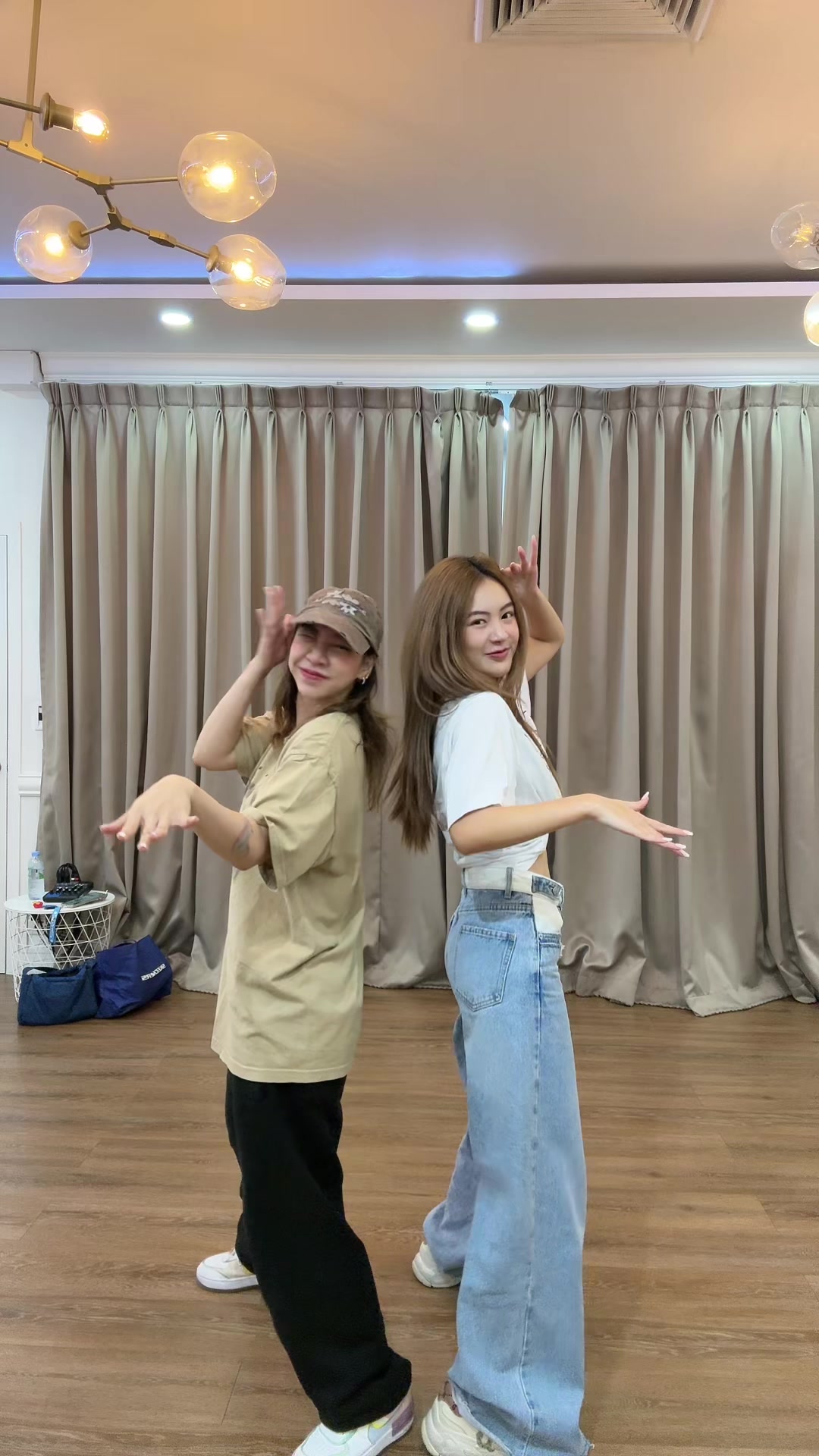 @hermionink (1.1M🍣)