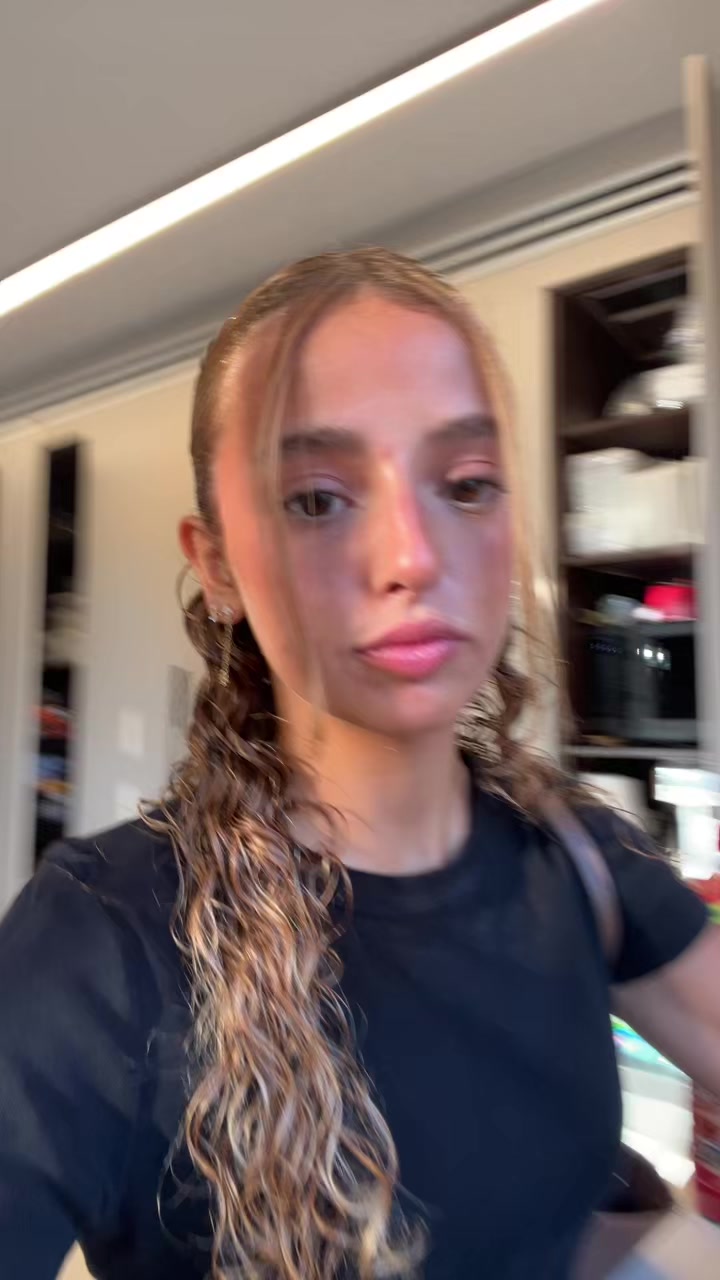 @😽