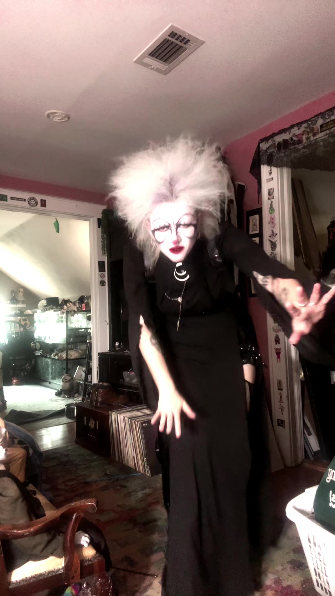 @dollygoth666