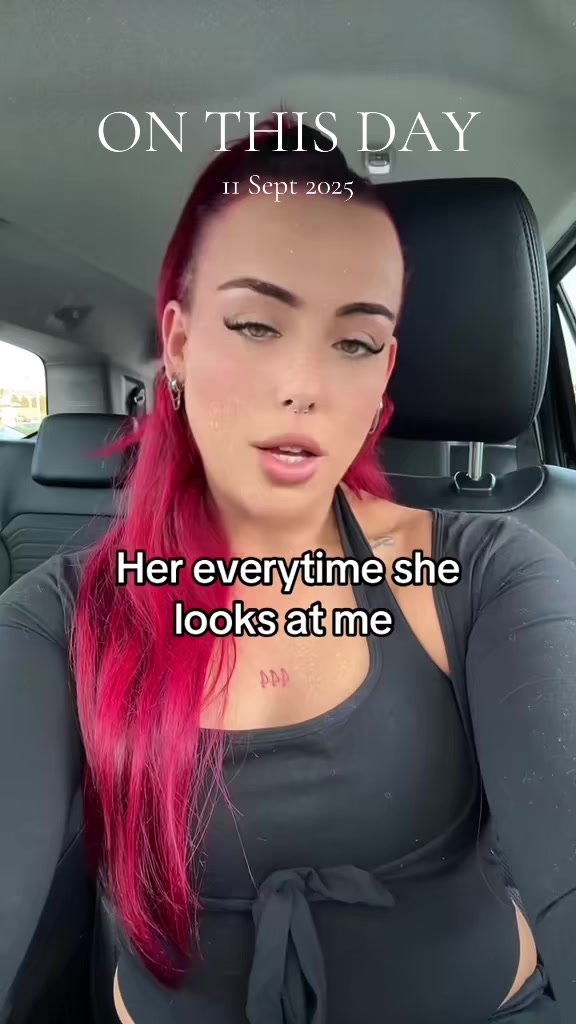 @LEASHBIAN 😈