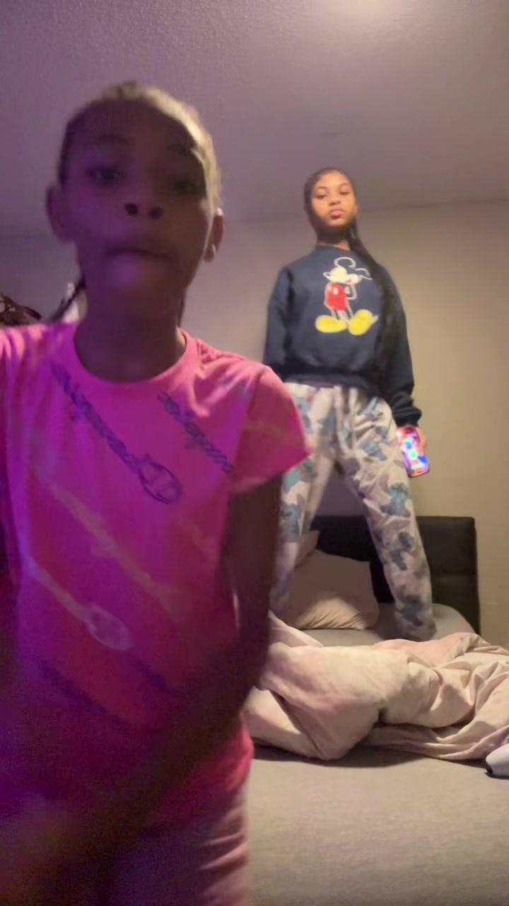 @Ruru Content Creator Mom Of 5