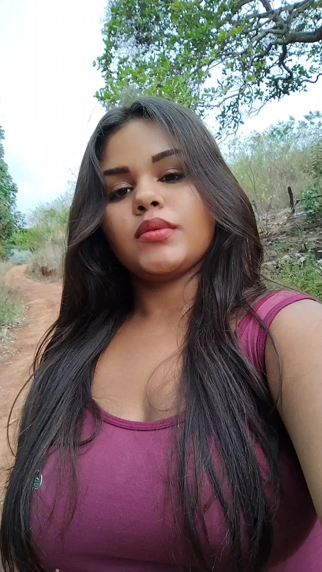 @Adriele oficial🌹🧿