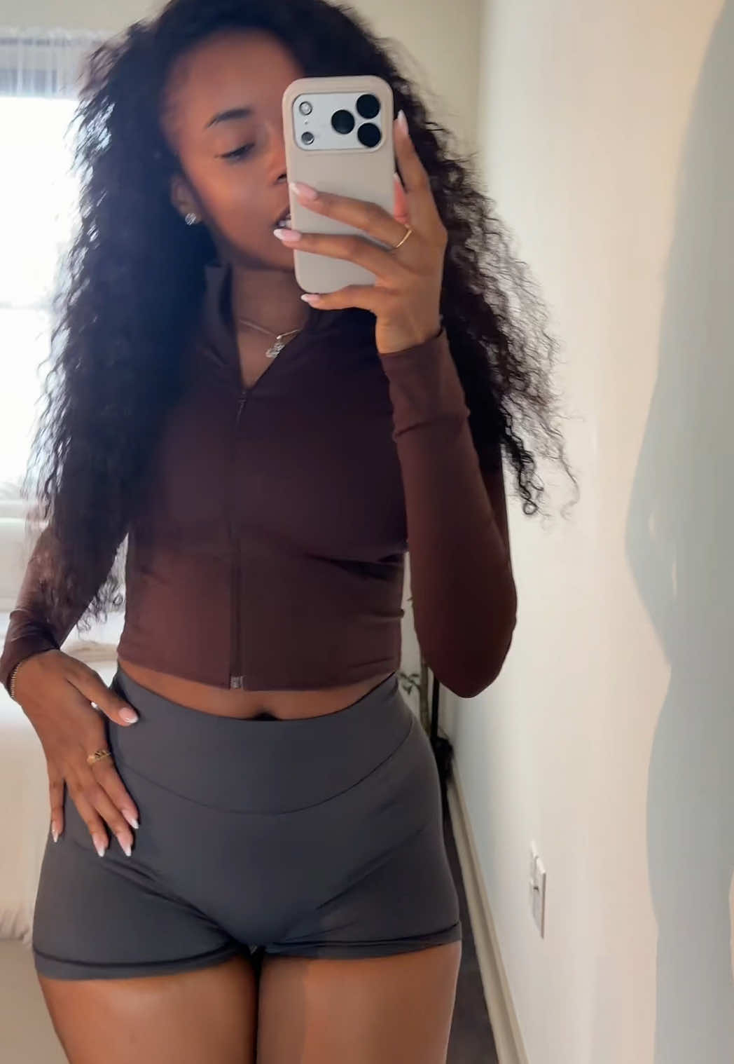 @Nazira🤍