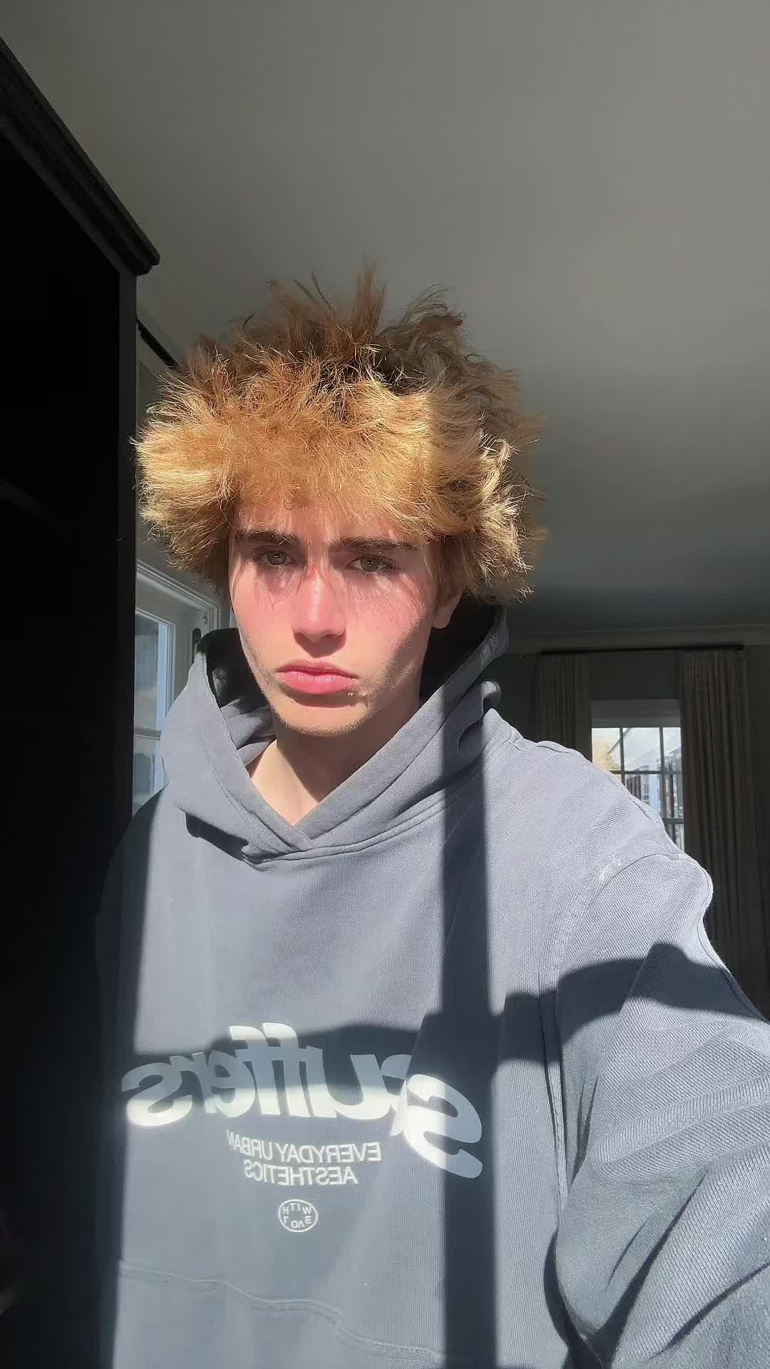 @dylan 🏄&zwj;♂️🏝️
