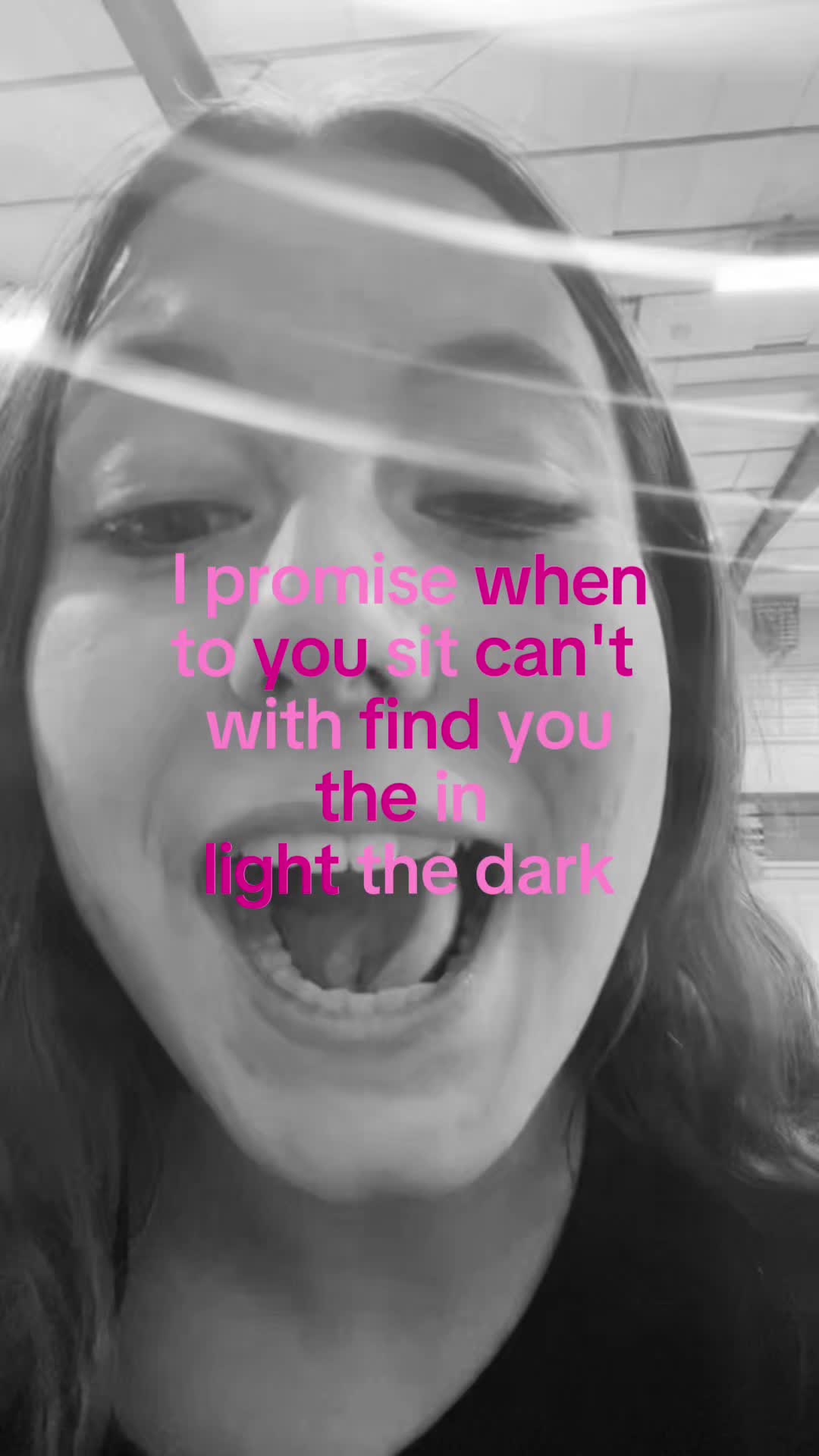 @daniela r